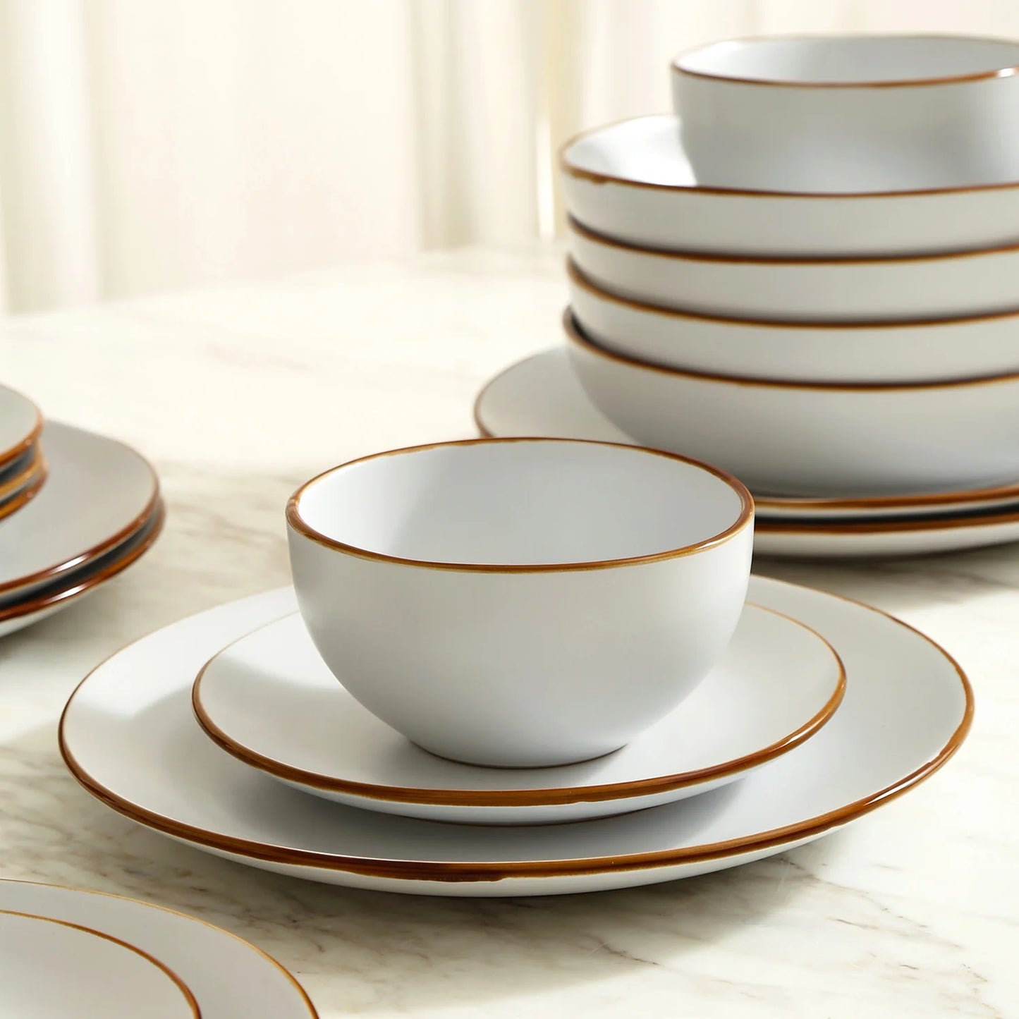 Brasa 16-Piece Dinnerware Set Stoneware, White