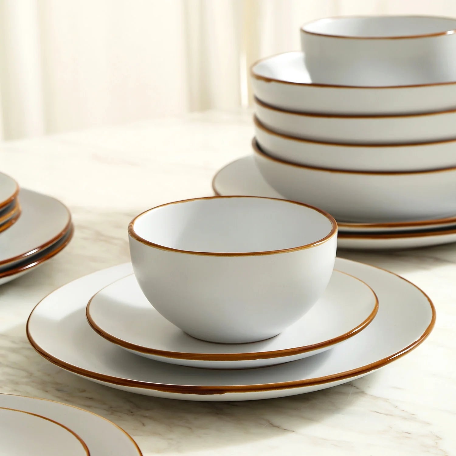 Brasa 16-Piece Dinnerware Set Stoneware, White